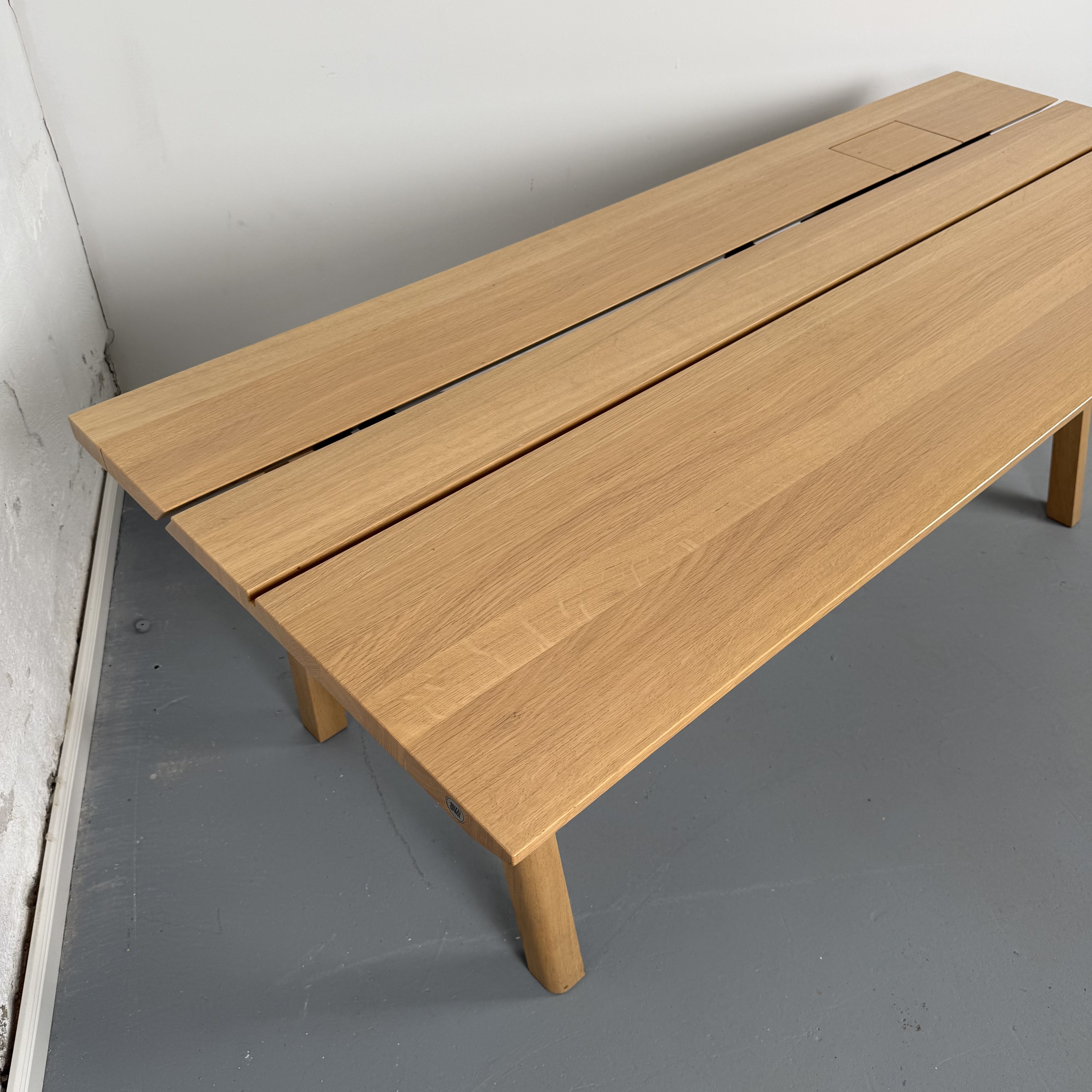 BuzziPicnic Desk aus Eiche von BuzziSpace BuzziPicnic Desk aus Eiche von BuzziSpace