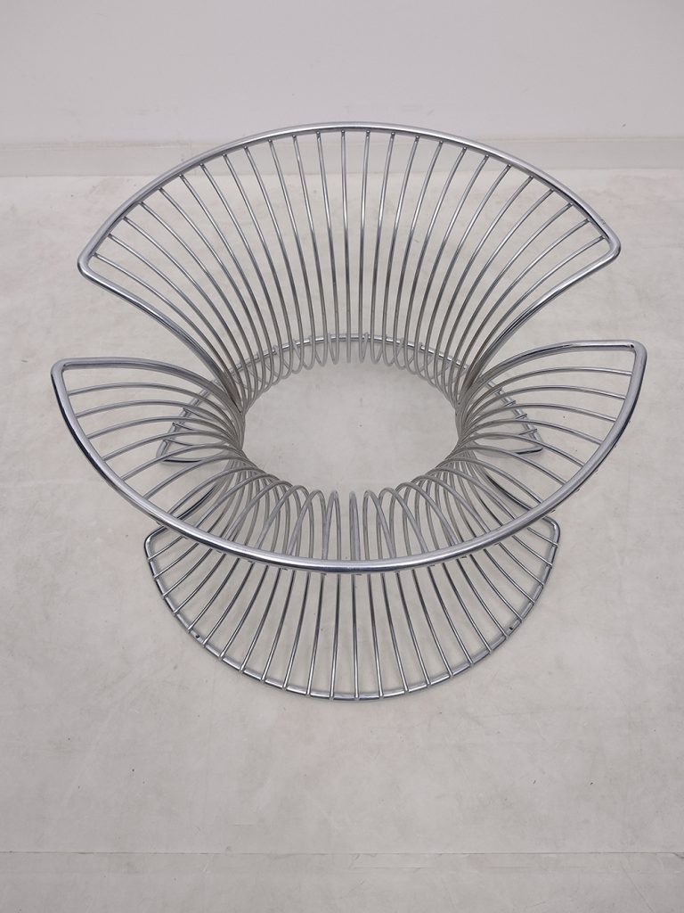 70er Jahre Couchtisch mit elegantem Chromgestell