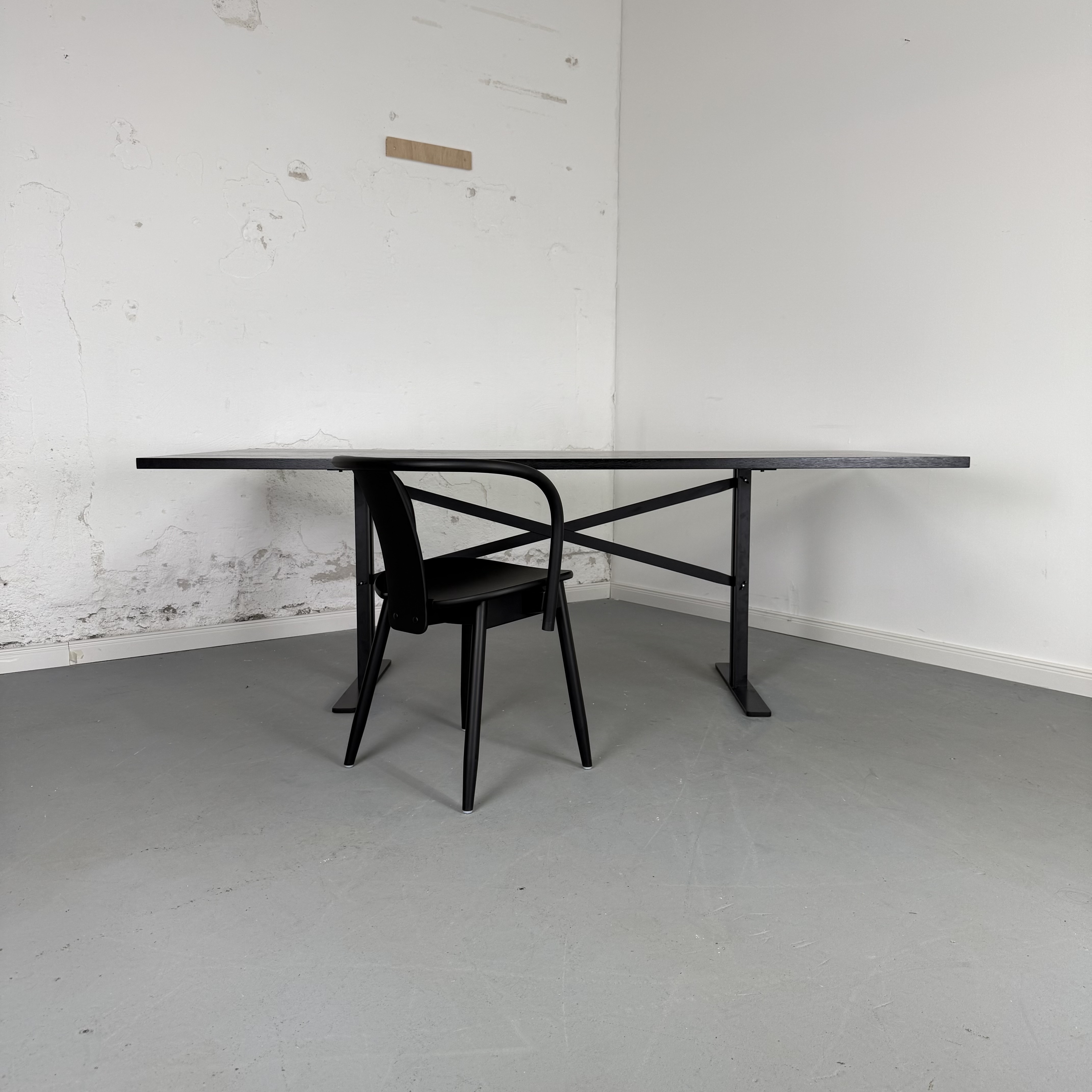 Ferric Tisch von Chris Martin für Massproduction