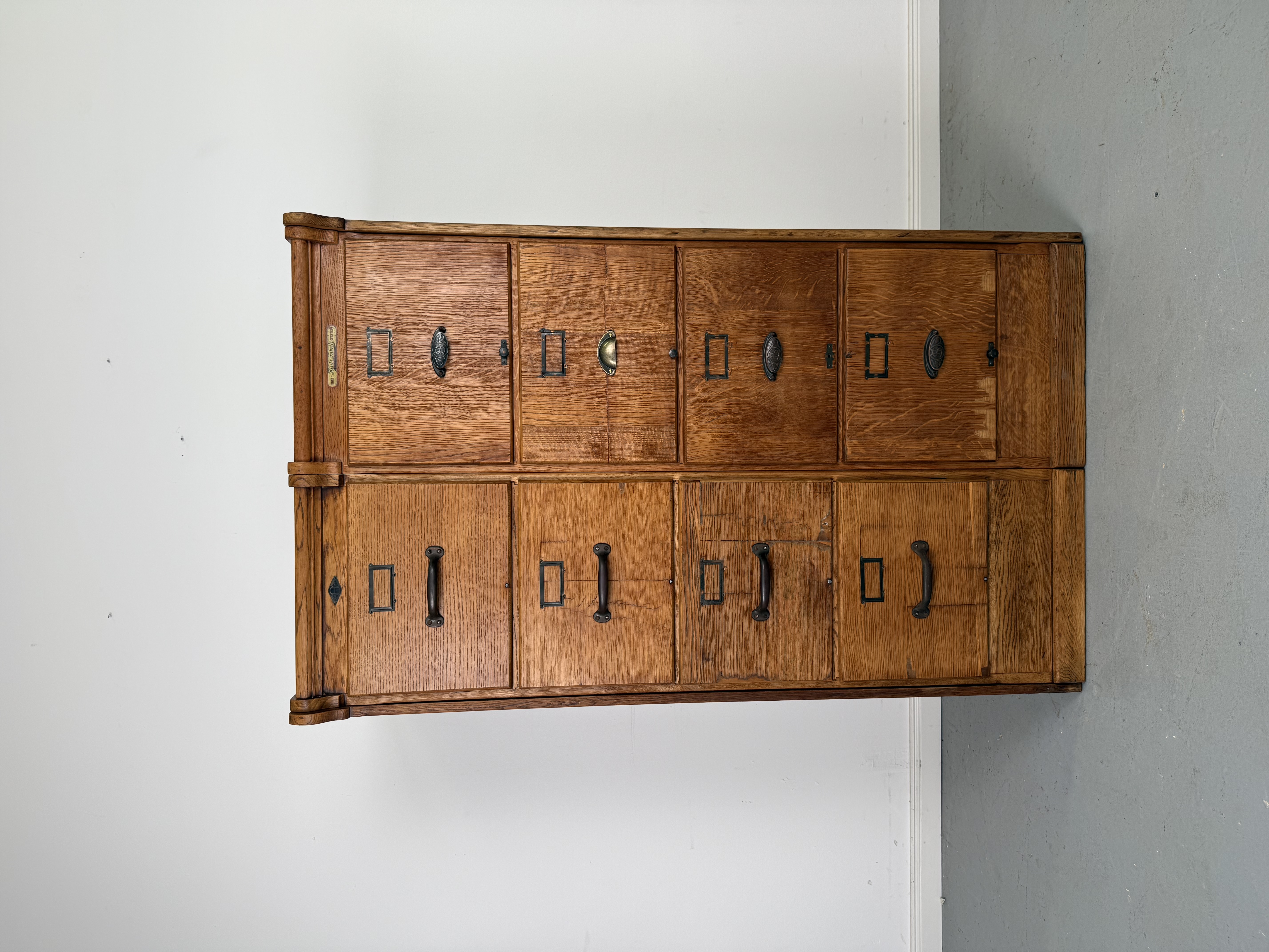 Seltener Art-Déco Aktenschrank aus massiver Eiche