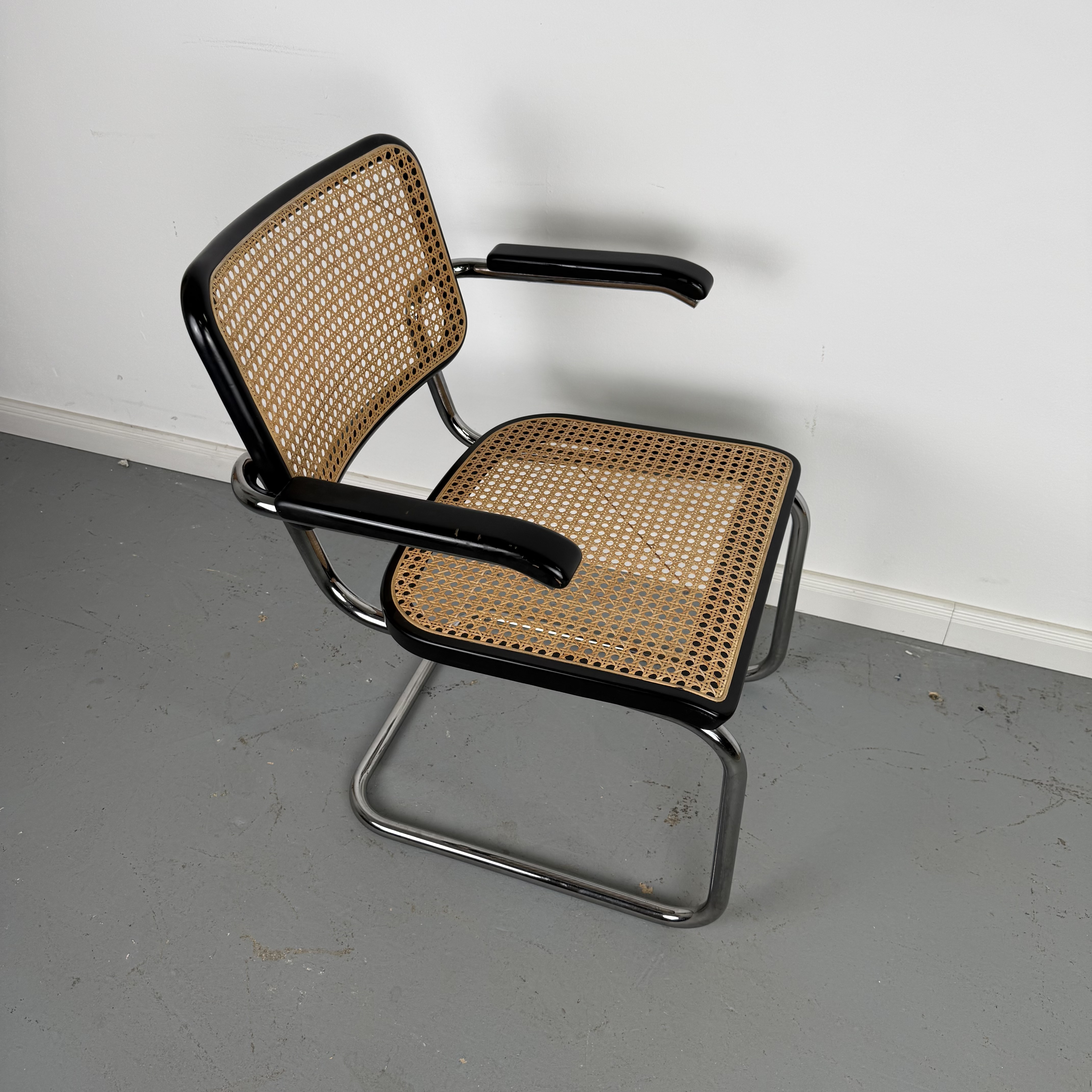 Freischwinger S64 V von Marcel Breuer für Thonet Freischwinger S64 V von Marcel Breuer für Thonet