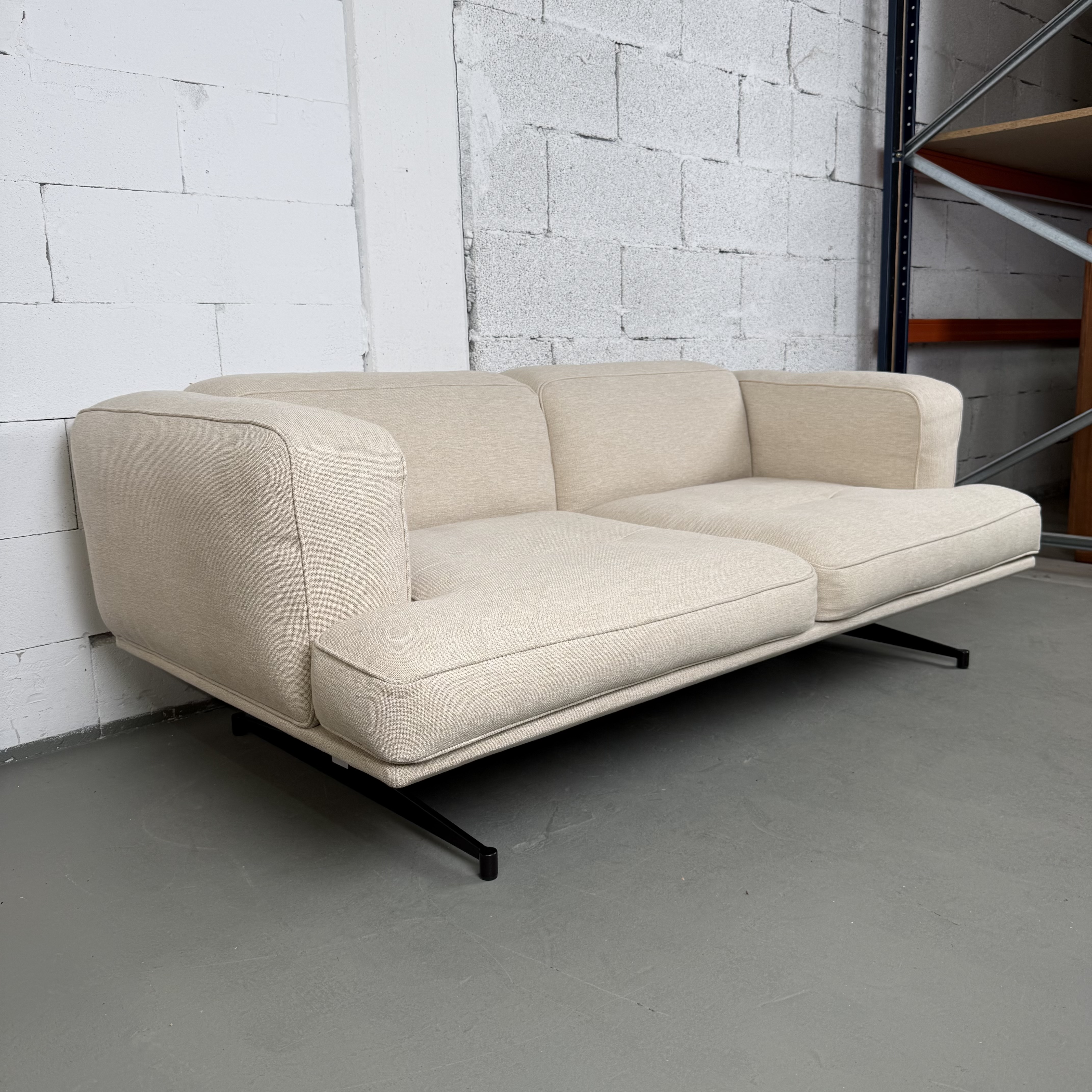 &Tradition Sofa Inland AV22