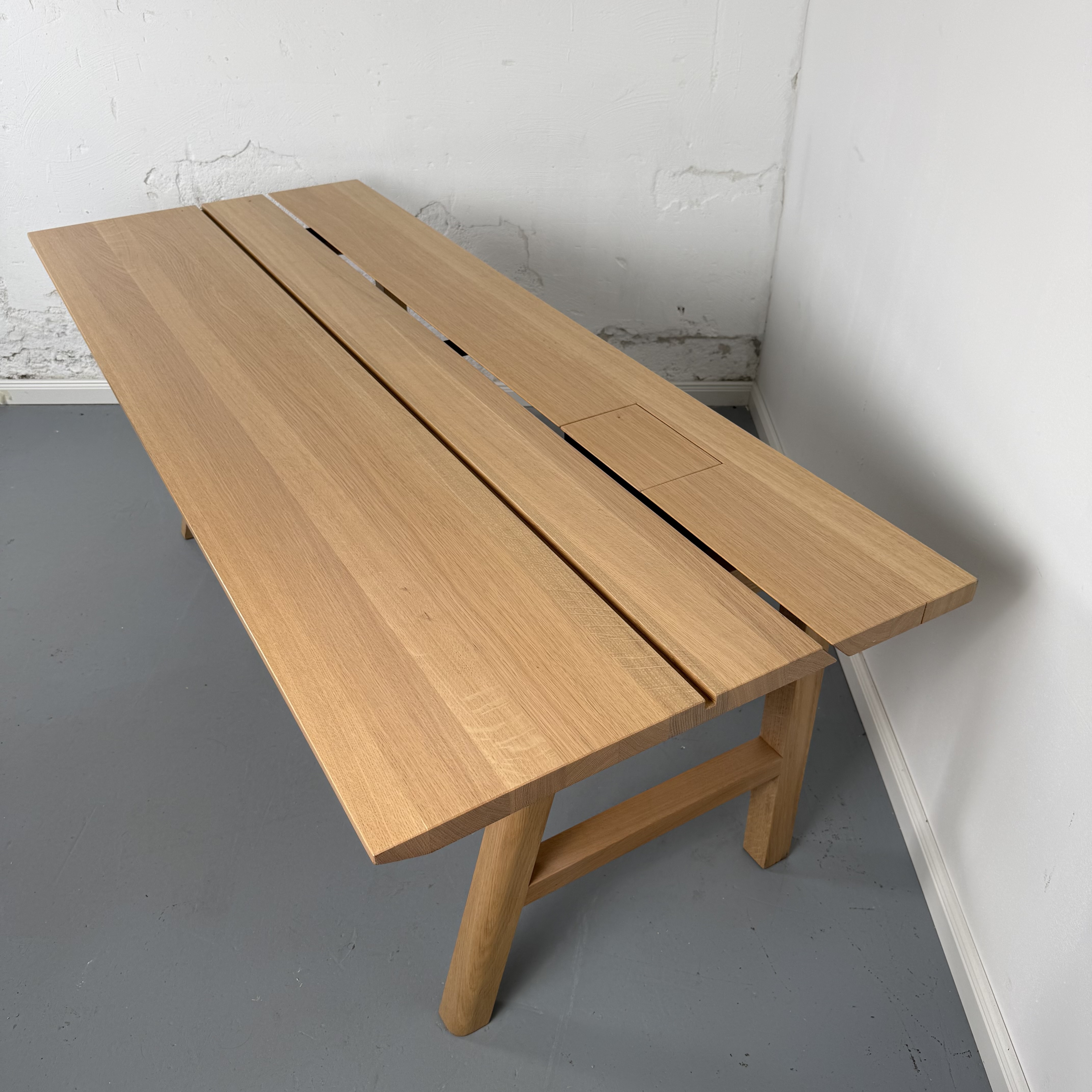 BuzziPicnic Desk aus Eiche von BuzziSpace BuzziPicnic Desk aus Eiche von BuzziSpace