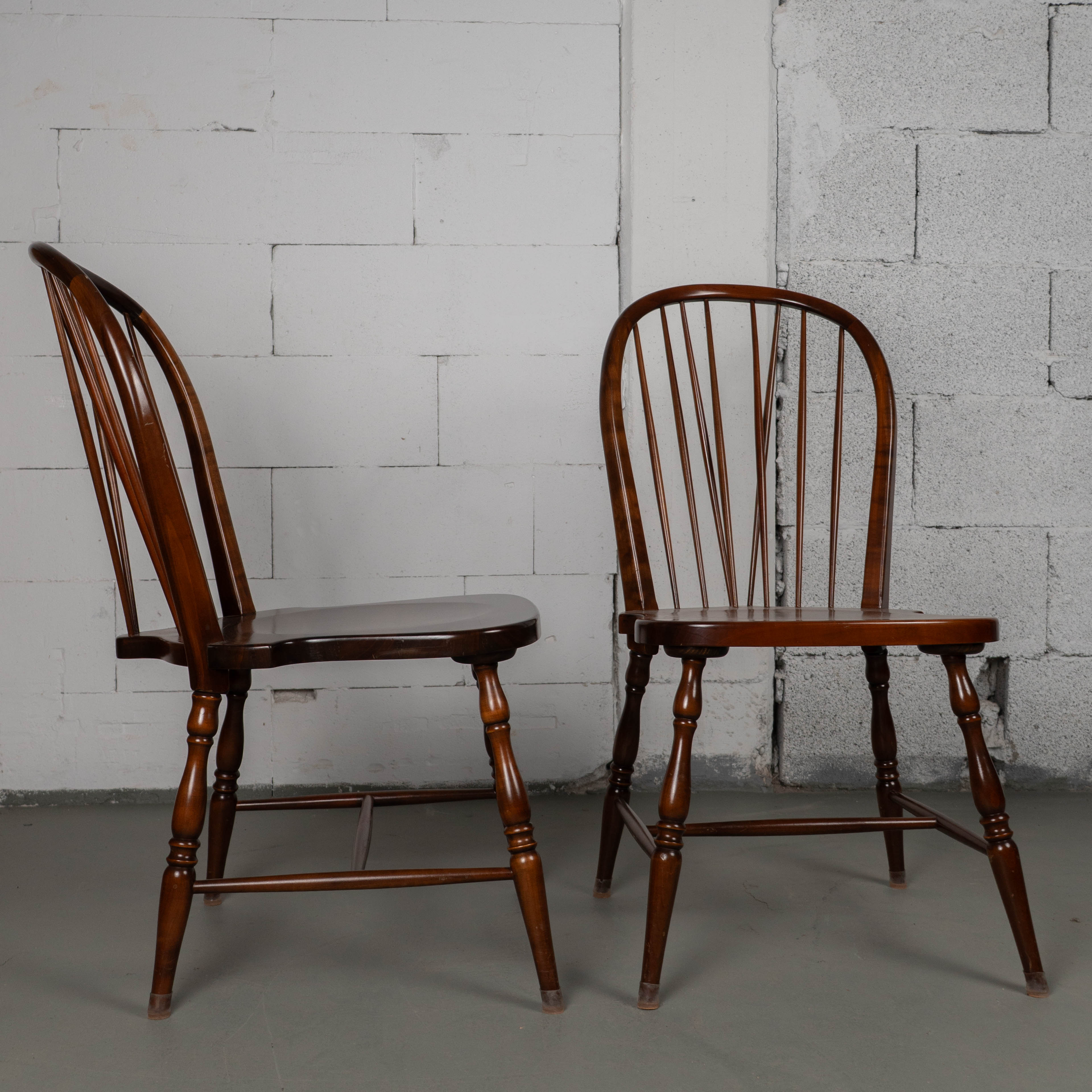 Vintage Windsor Esszimmerstuhl aus Massivholz