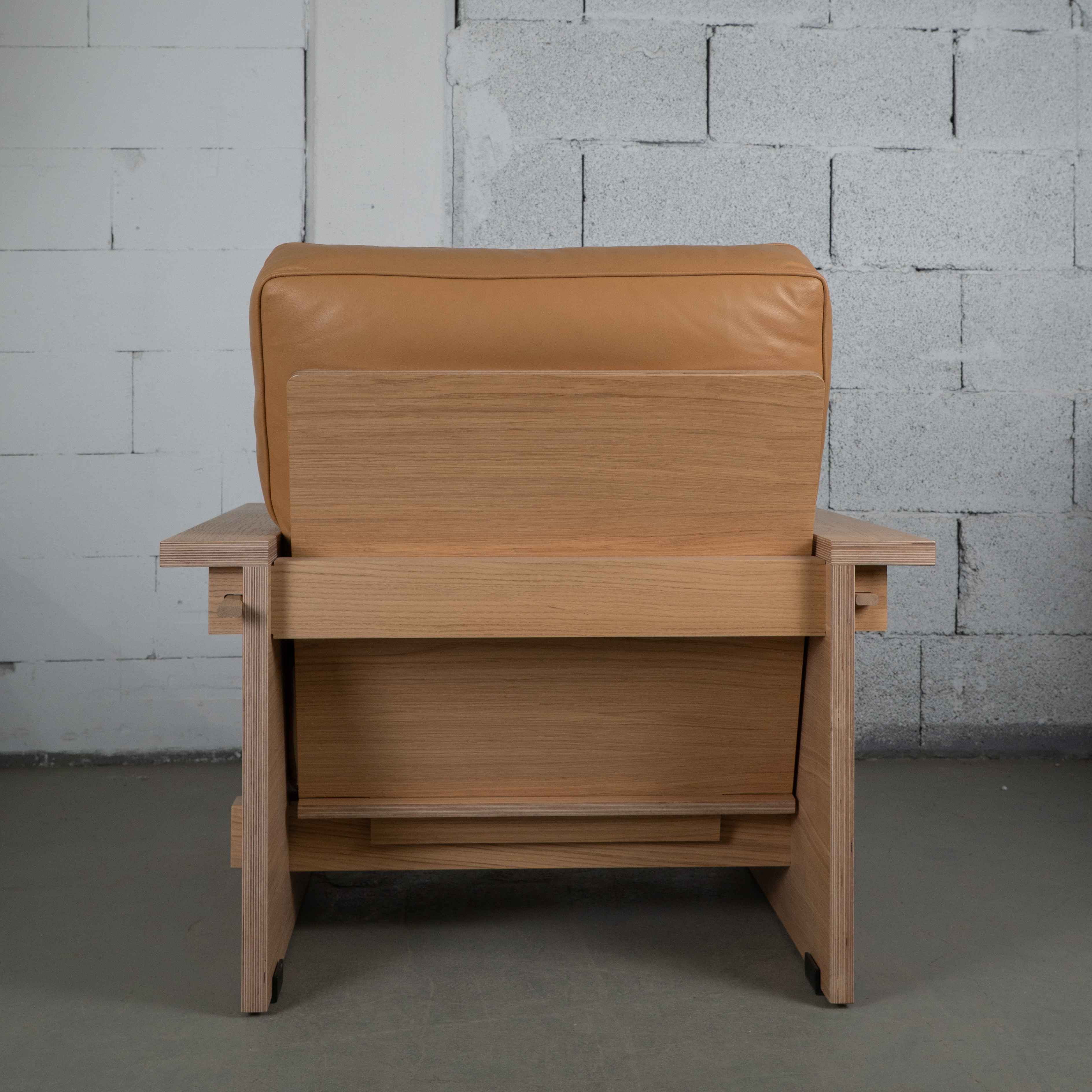 Andreu World Mariya BU2247 Loungesessel von Philippe Starck