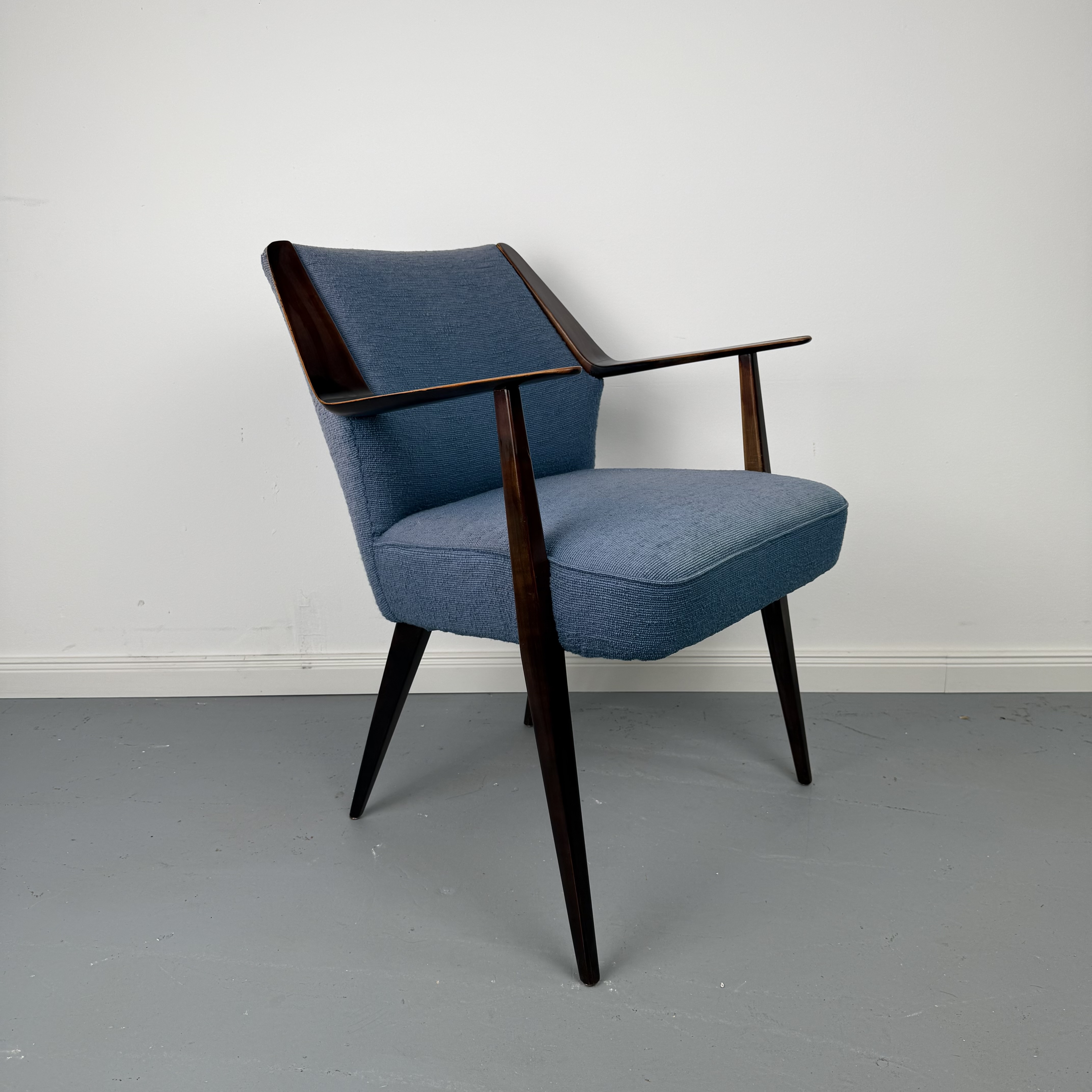 Blauer 60er Jahre Stuhl mit Armlehne