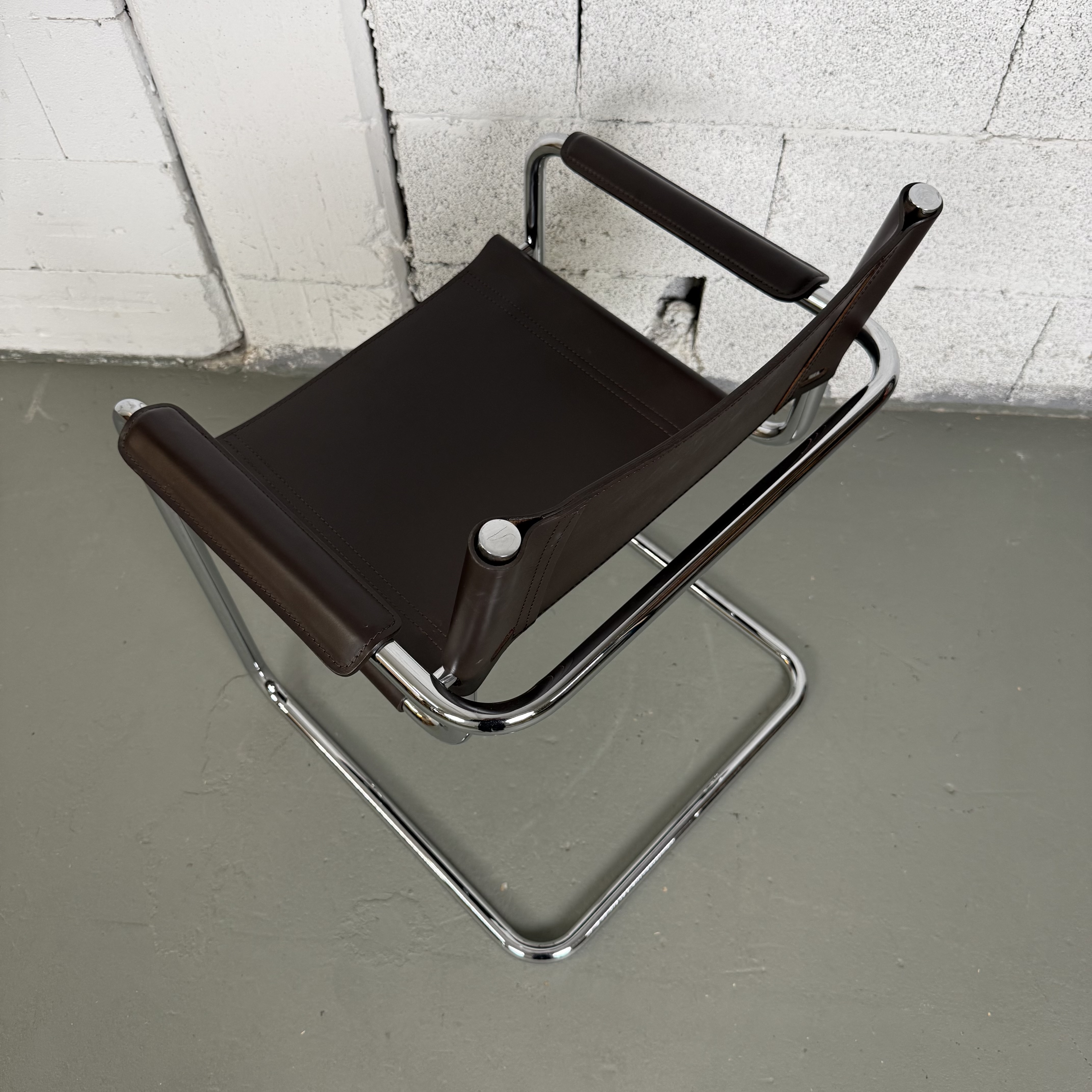 Mart Stam S33 Freischwinger Stuhl aus Leder