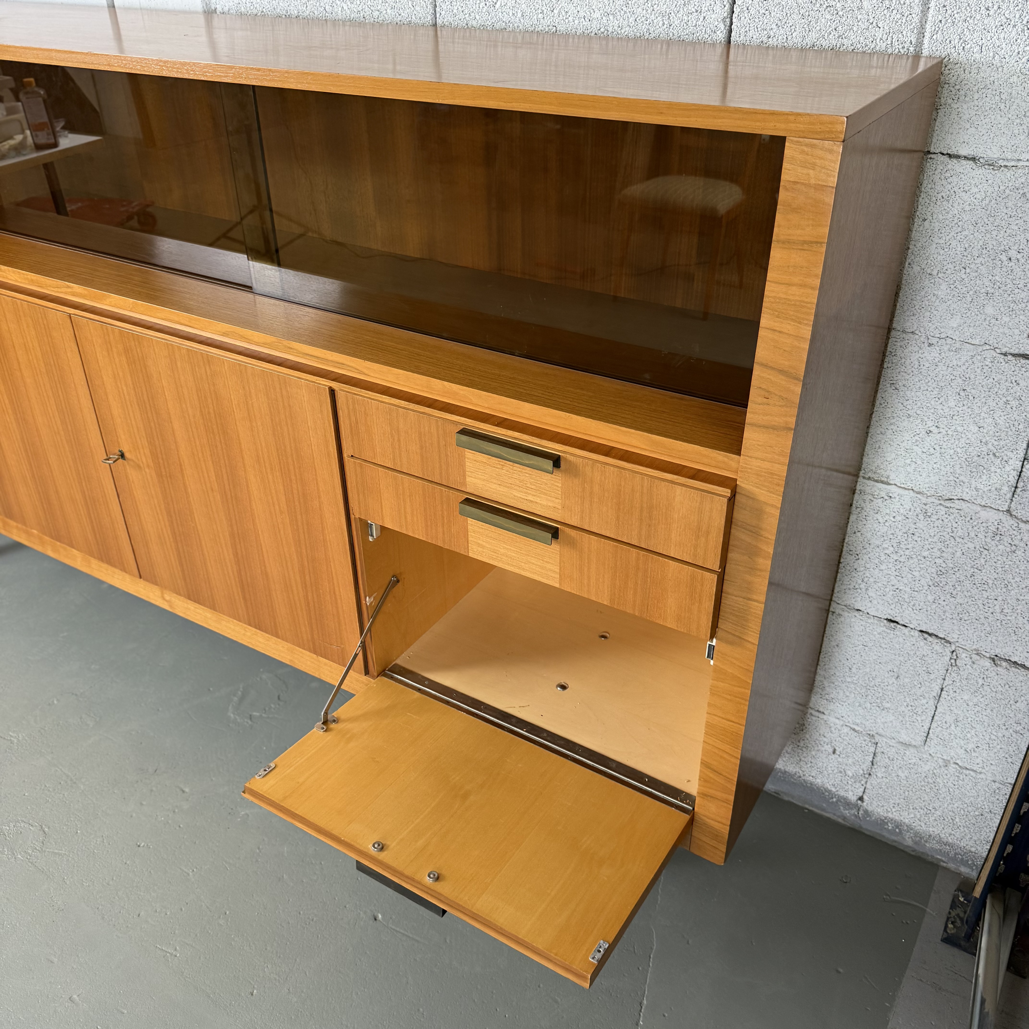 Hochwertiges 60er Jahre Highboard
