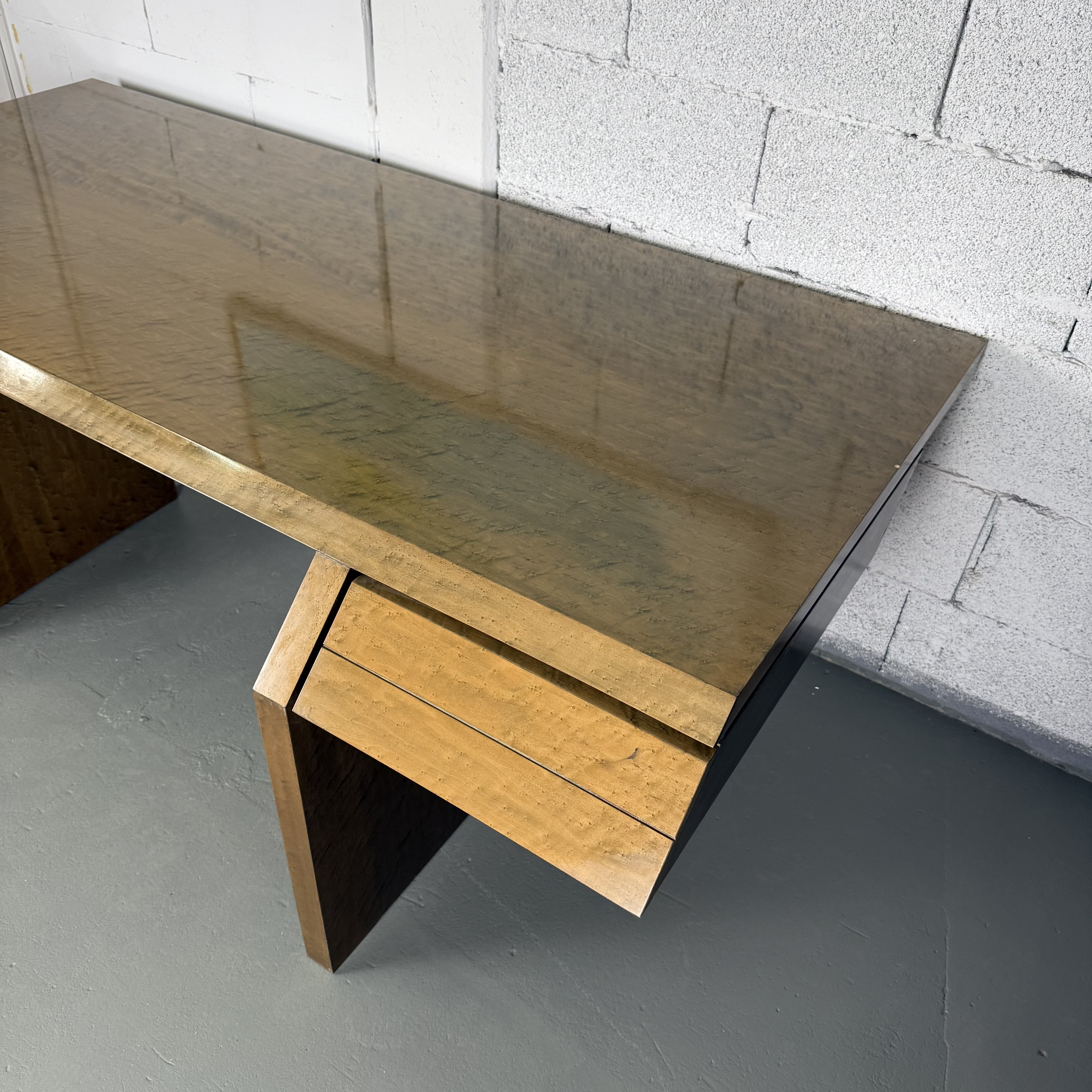 Seltener Architektenschreibtisch aus Wurzelfurnier