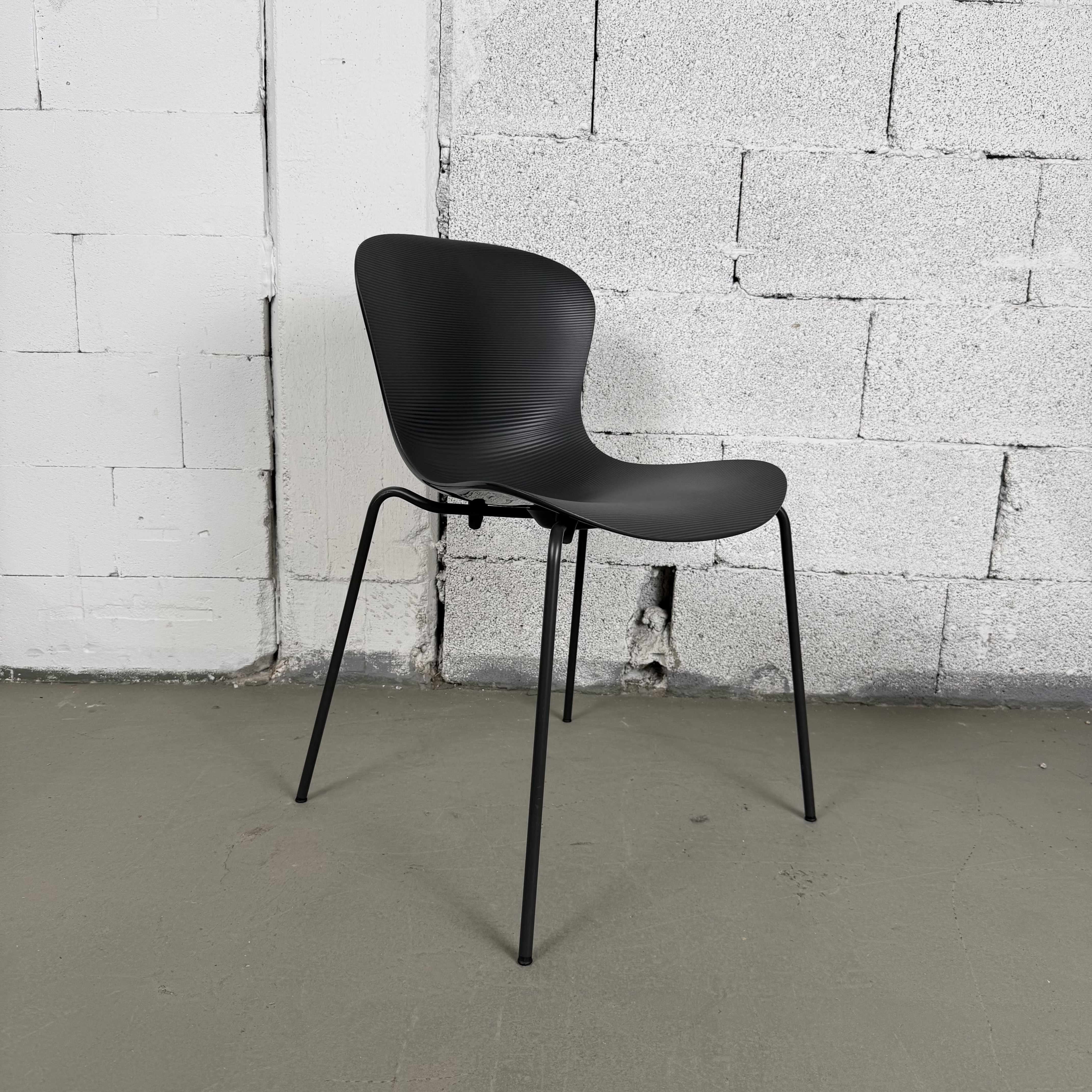 Fritz Hansen Stuhl NAP KS50 in Schwarz