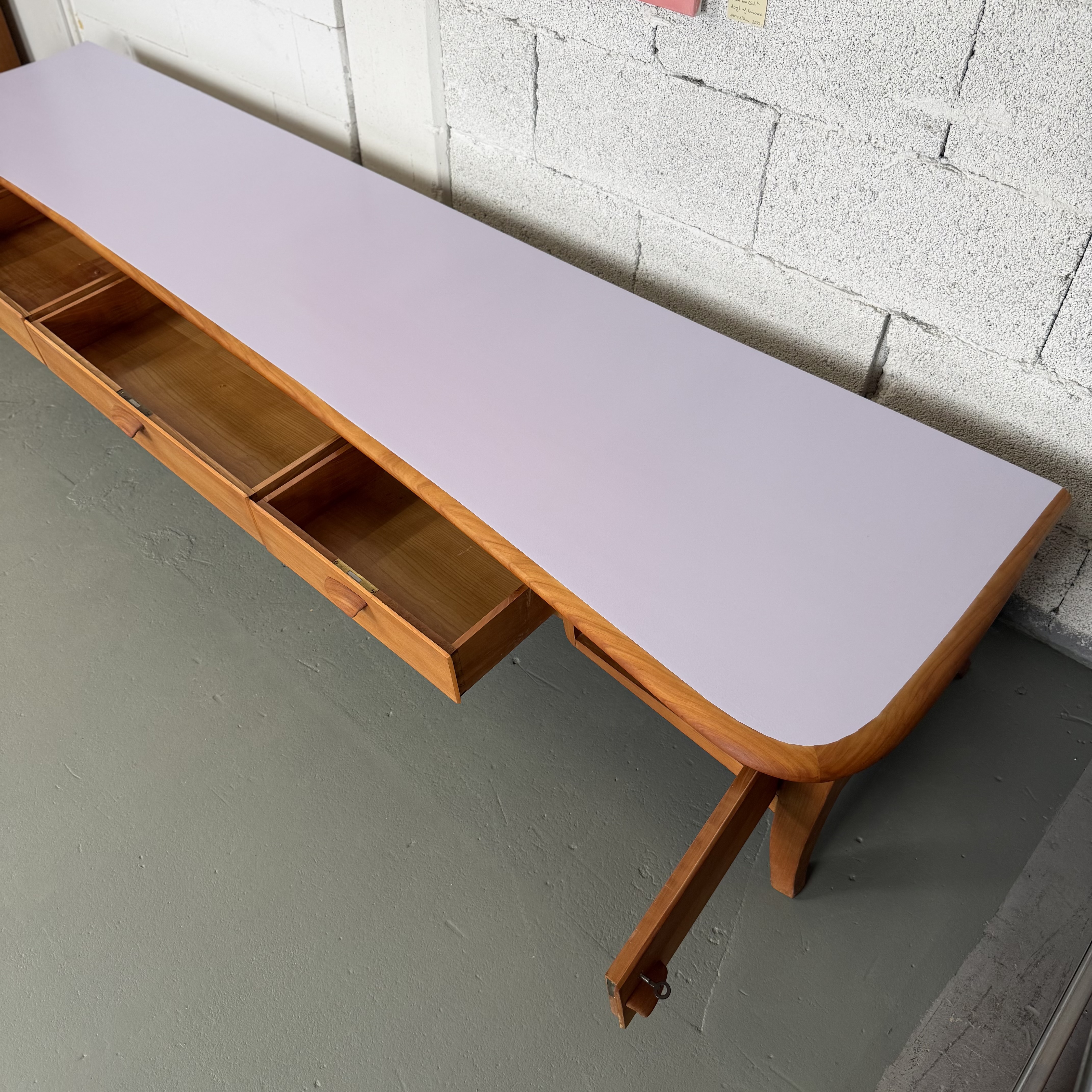 Besonderes 60er Jahre Lowboard