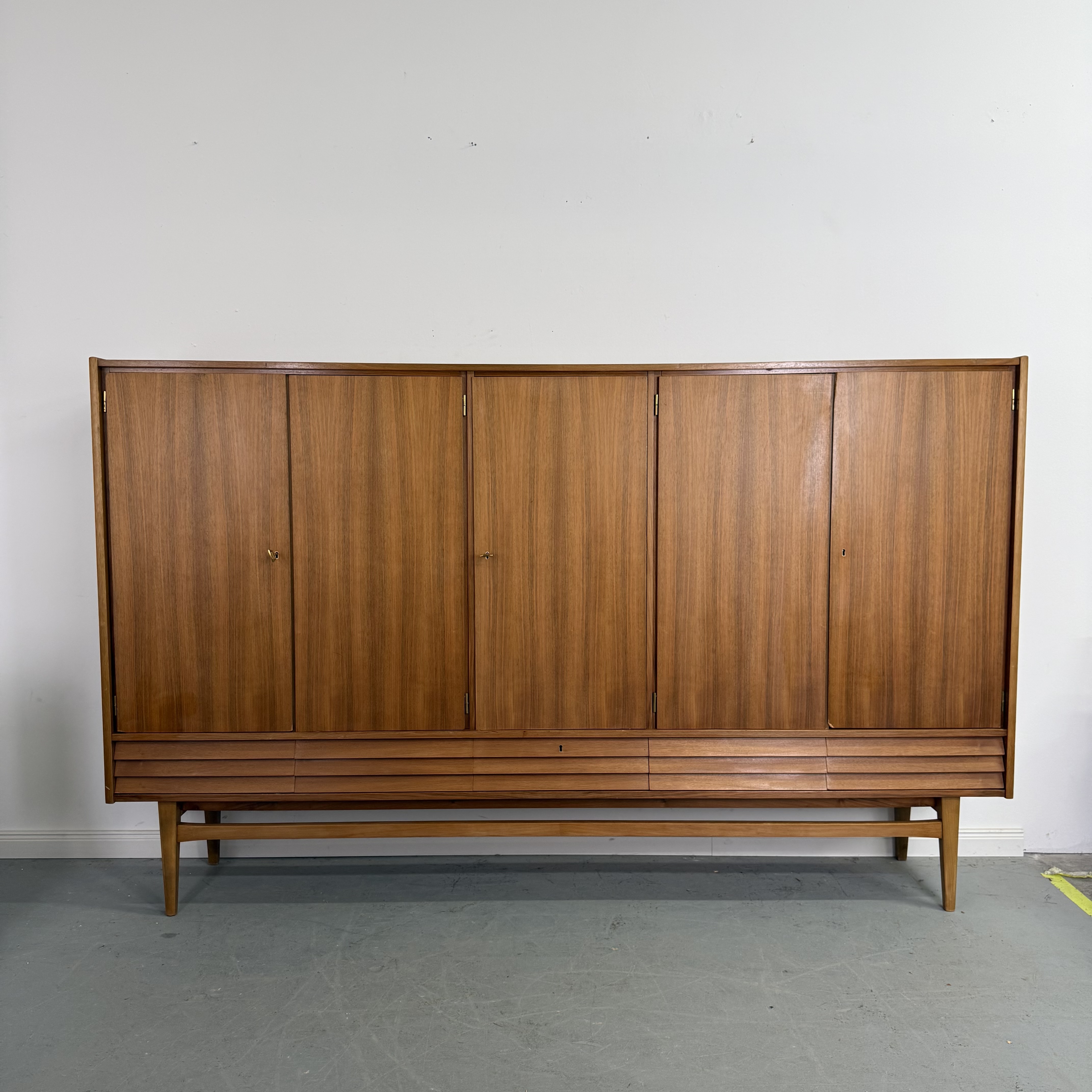 wunderschönes 60er Jahre Highboard